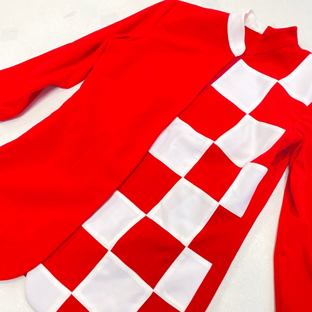 Red & white coat - Picture 2 of 6